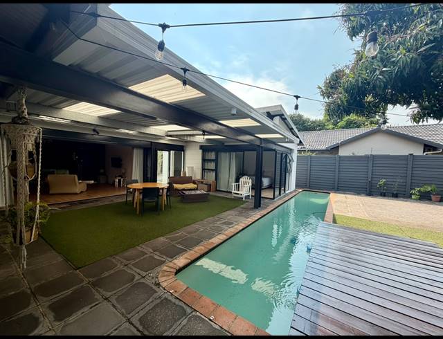 4 BEDROOM HOUSE FOR SALE IN MEER EN SEE